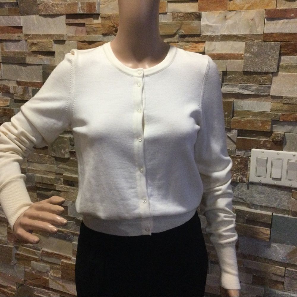 ALAIA Women’s Long Sleeve Button Down Cardigan